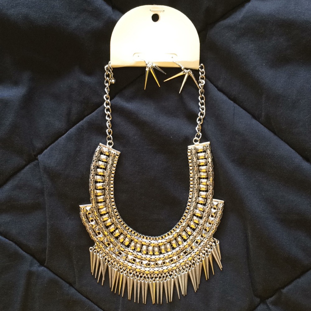 Silver statement necklace